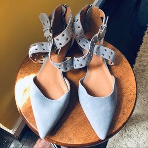 HALOGEN Suede pointed toe flats in light blue, W9